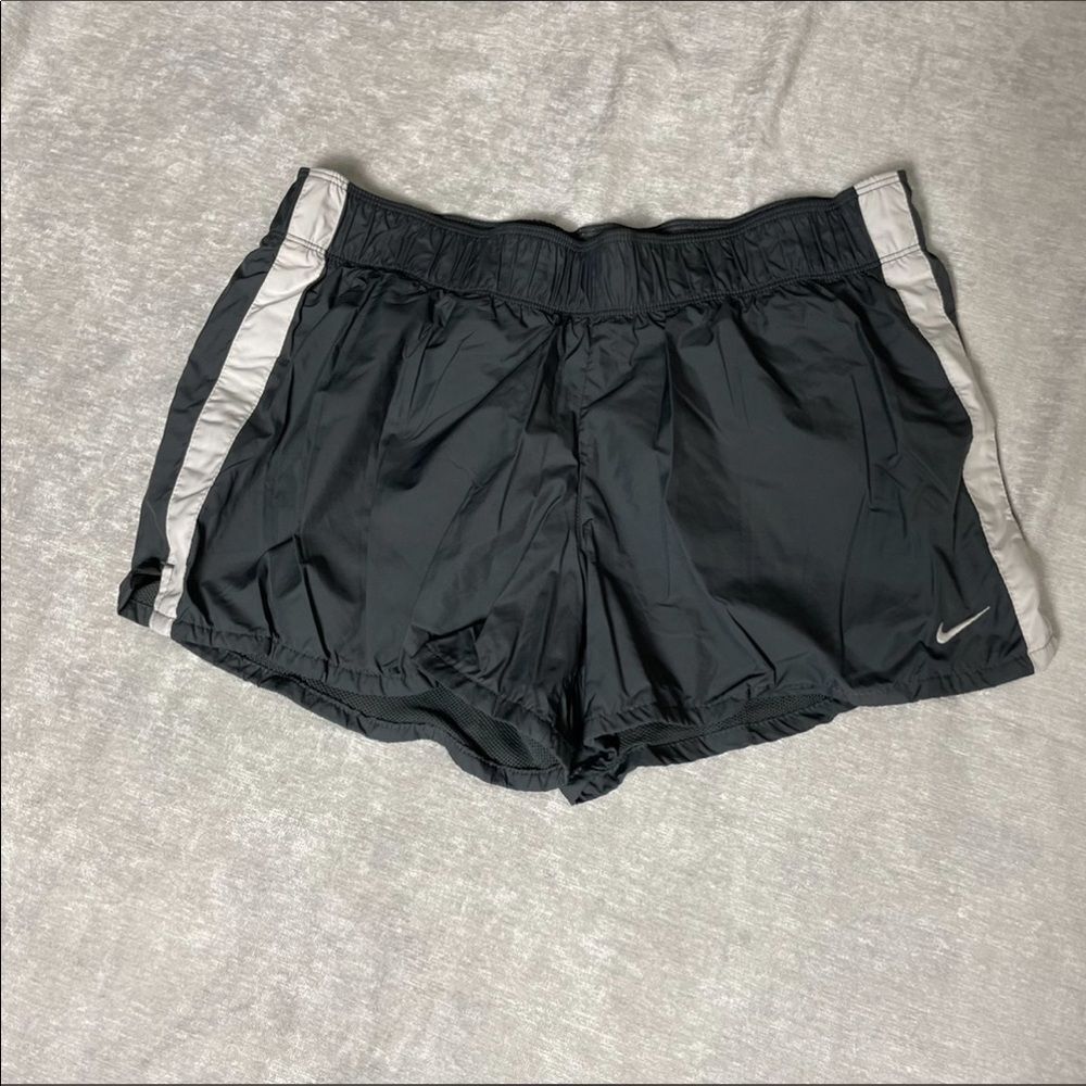 Nike small grey shorts